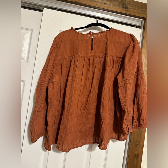Universal Thread Terracotta Blouse - Picture 5 of 6